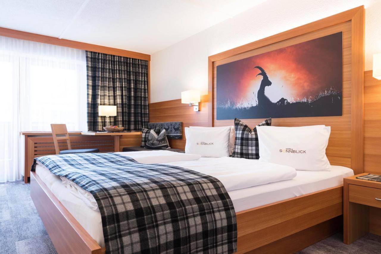 Hotel Sonnblick Sankt Leonhard im Pitztal Exteriör bild