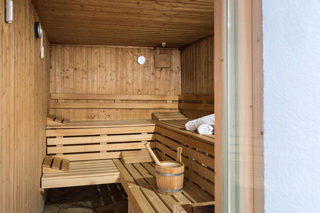 Hotel Sonnblick Sankt Leonhard im Pitztal Exteriör bild
