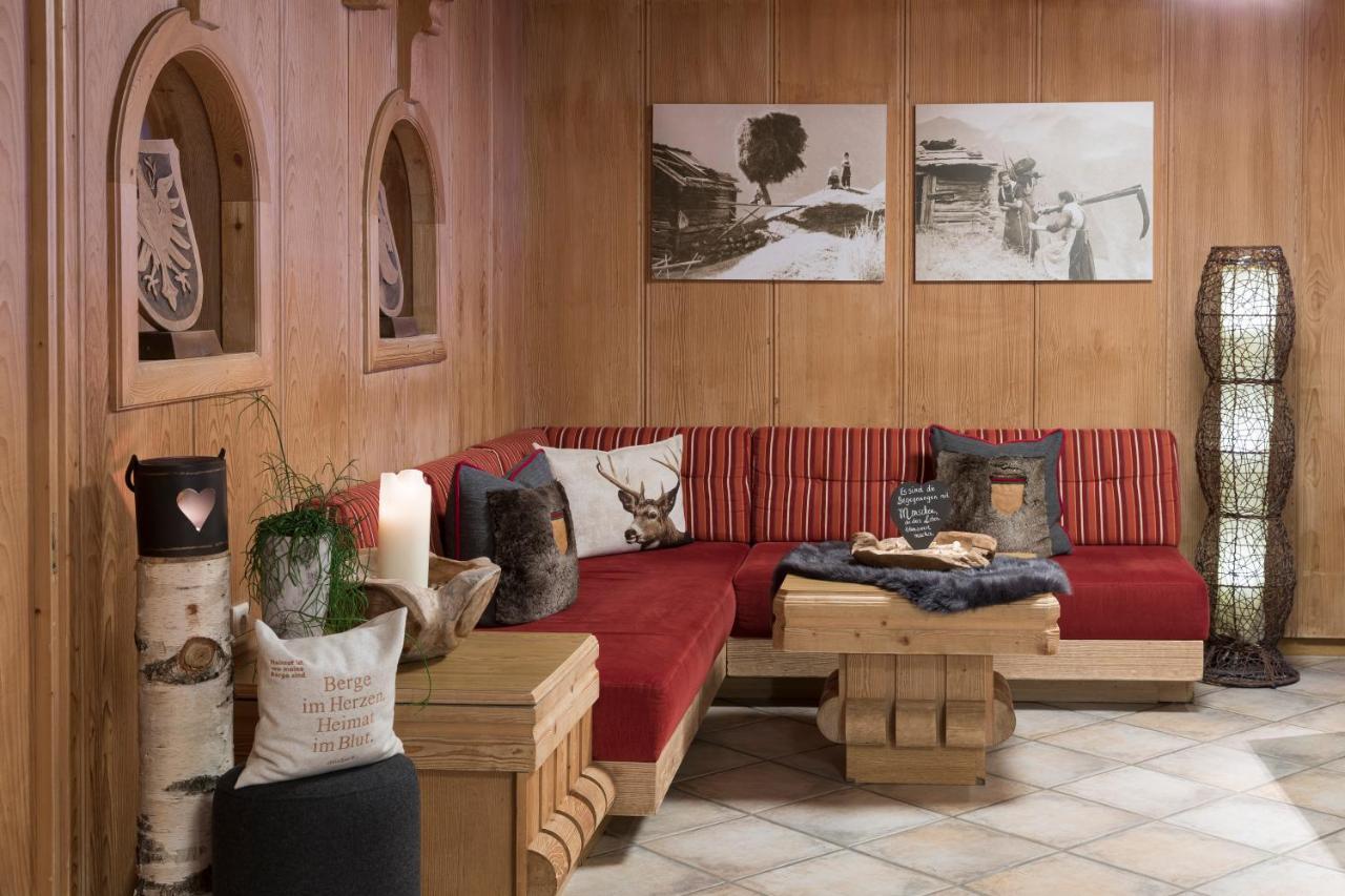 Hotel Sonnblick Sankt Leonhard im Pitztal Exteriör bild